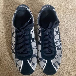 Coach 7 1/2 m black and gray shoes